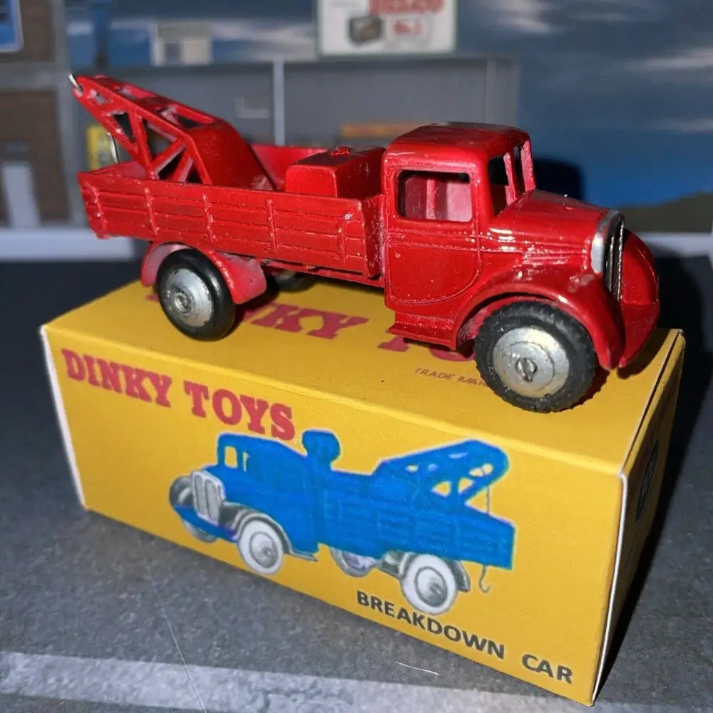 Dinky 30e Breakdown Lorry Rare Meccano Truck Vintage refurbished with repro box