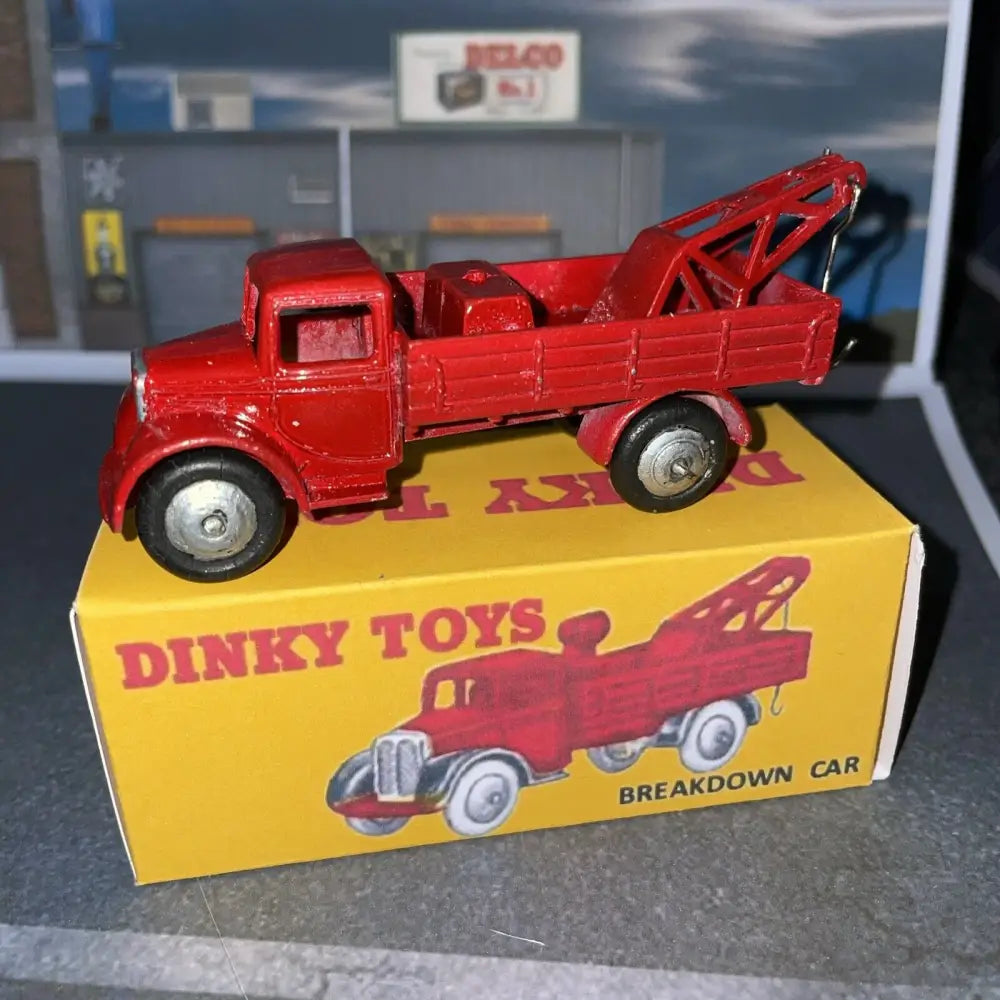 Dinky 30e Breakdown Lorry Rare Meccano Truck Vintage refurbished with repro box
