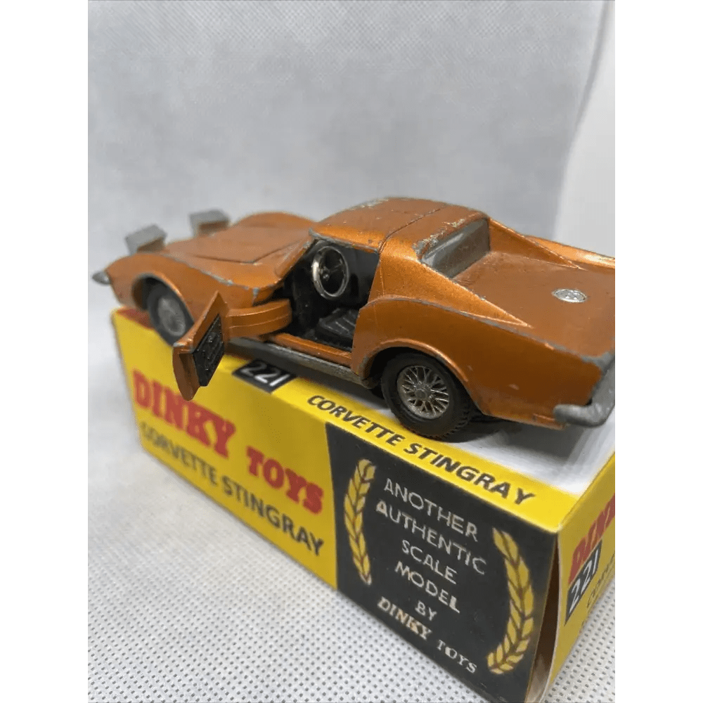 Dinky Corvette Stingray No:221 With Repro Box