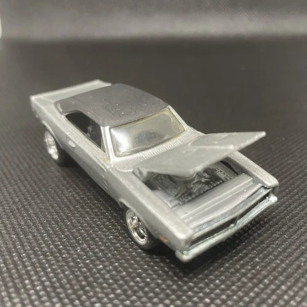 Hot Wheels Ultra Hots '69 Dodge Charger Silver 1:64 scale diecast Real Riders