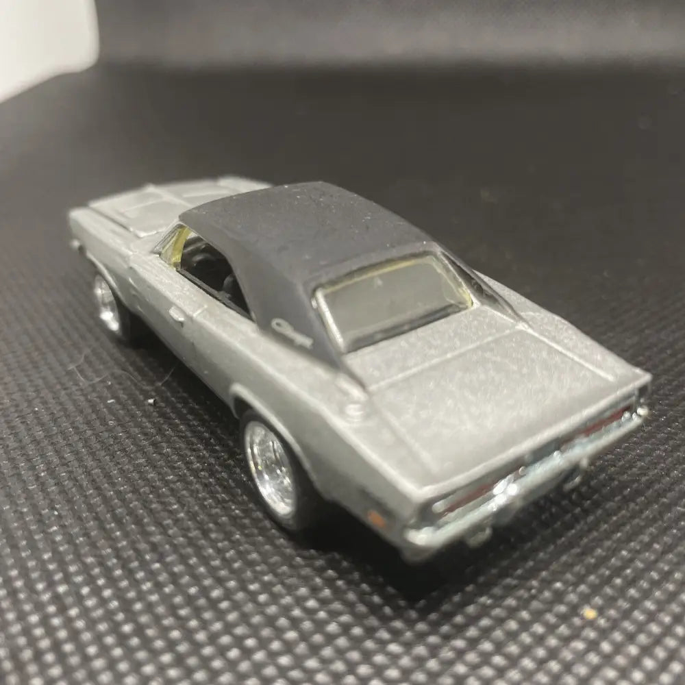 Hot Wheels Ultra Hots '69 Dodge Charger Silver 1:64 scale diecast Real Riders